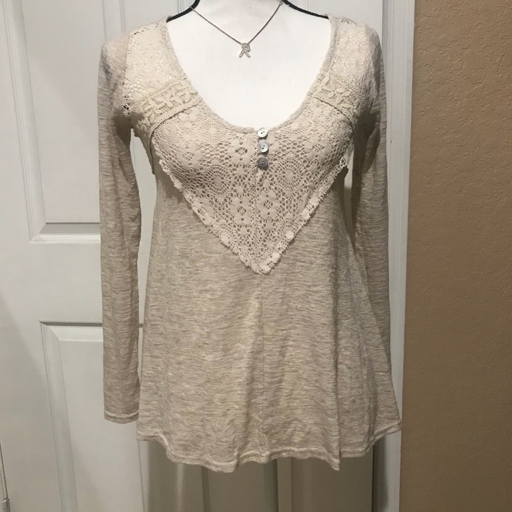 American Rag- Long Sleeve / Thin Material Top